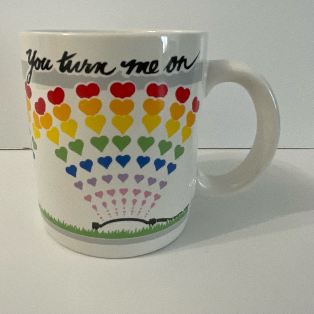 Vintage Contenova “You Turn Me On” Rainbow Hearts Sprinkler Coffee Tea Mug EUC!